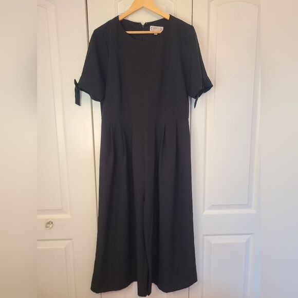 Nanette Lepore Cropped Black Short Sleeve Wide Leg Cropped Jumpsuit Size 12 - Picture 1 of 13